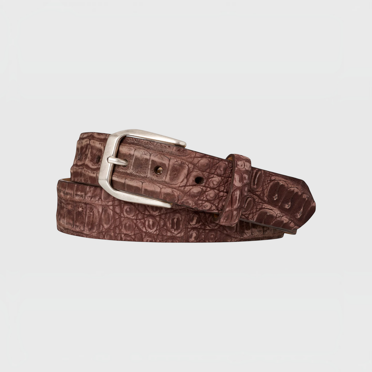 Ceinture Genuine Skins en cuir de crocodile nubuck marron avec boucle en métal argenté et texture naturelle unique.