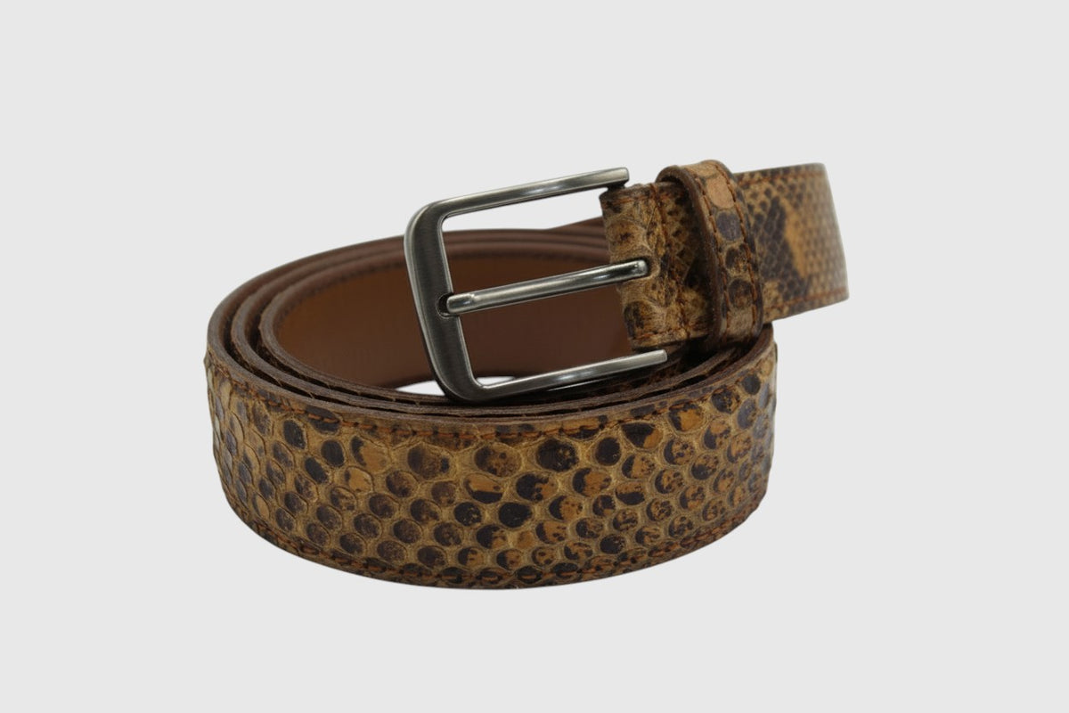 Cinturón de piel de serpiente