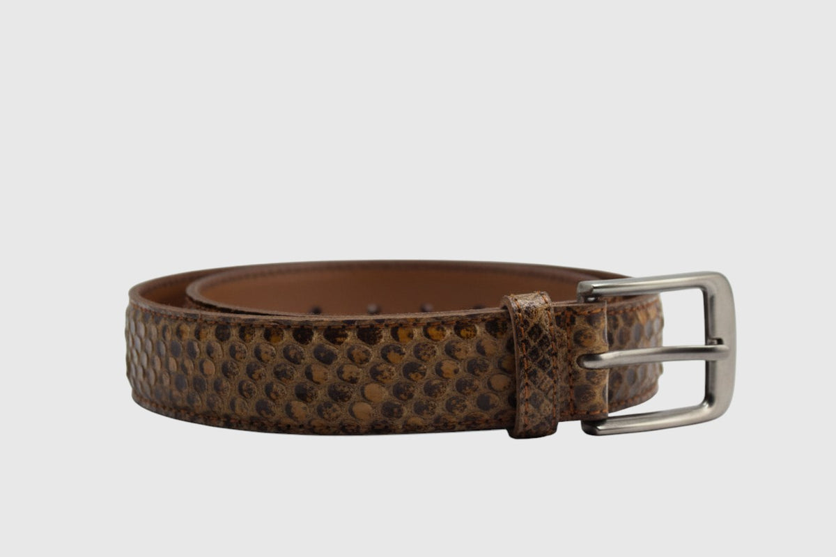 Cinturón de piel de serpiente