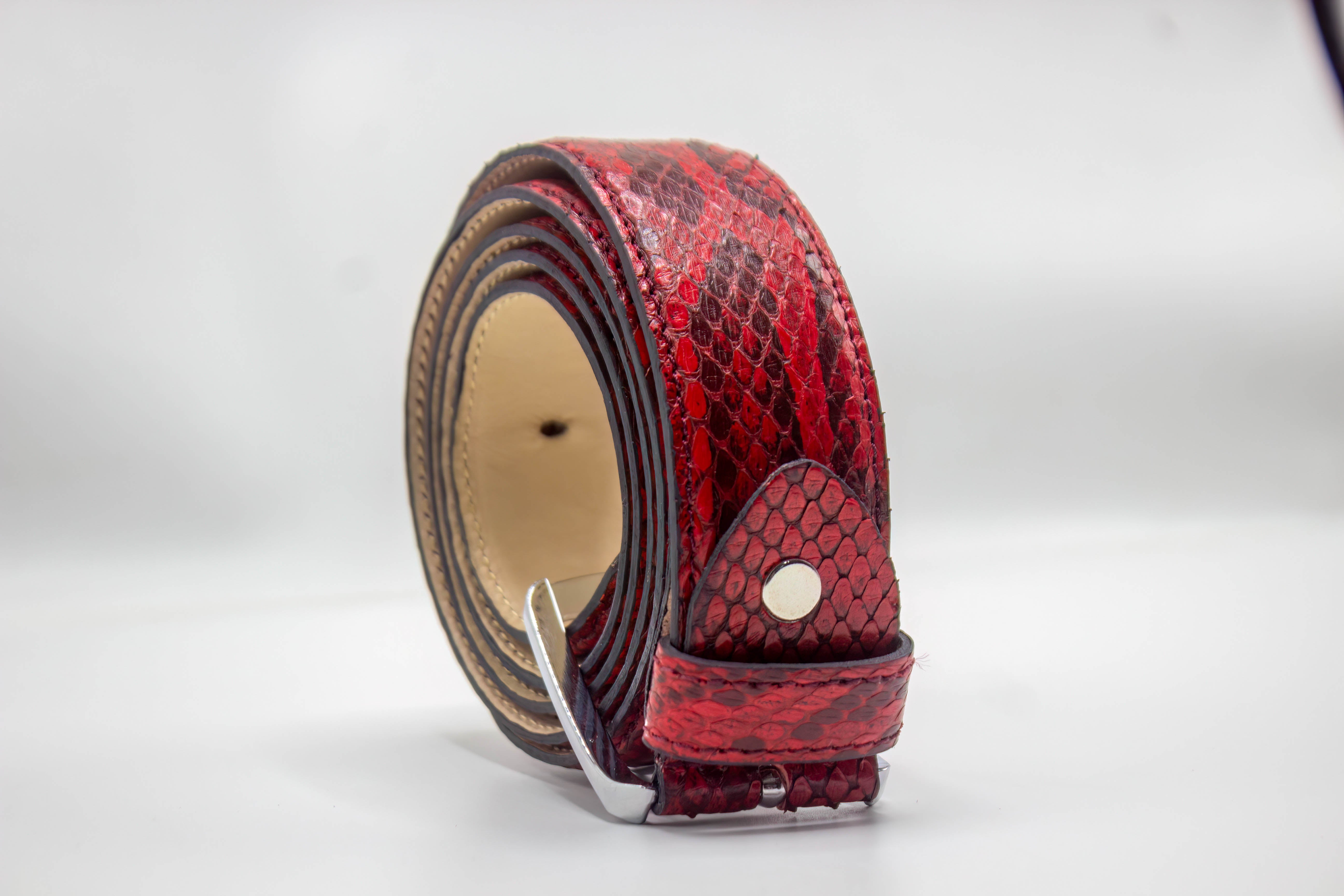 RED SNAKE SKIN BELT