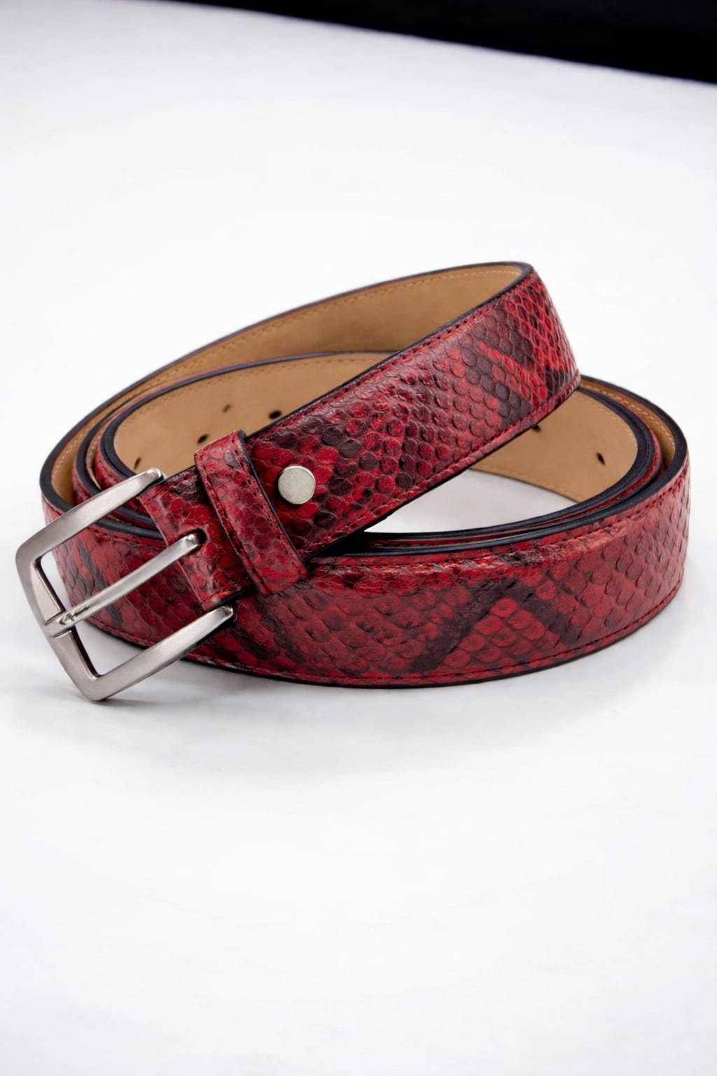RED SNAKE SKIN BELT