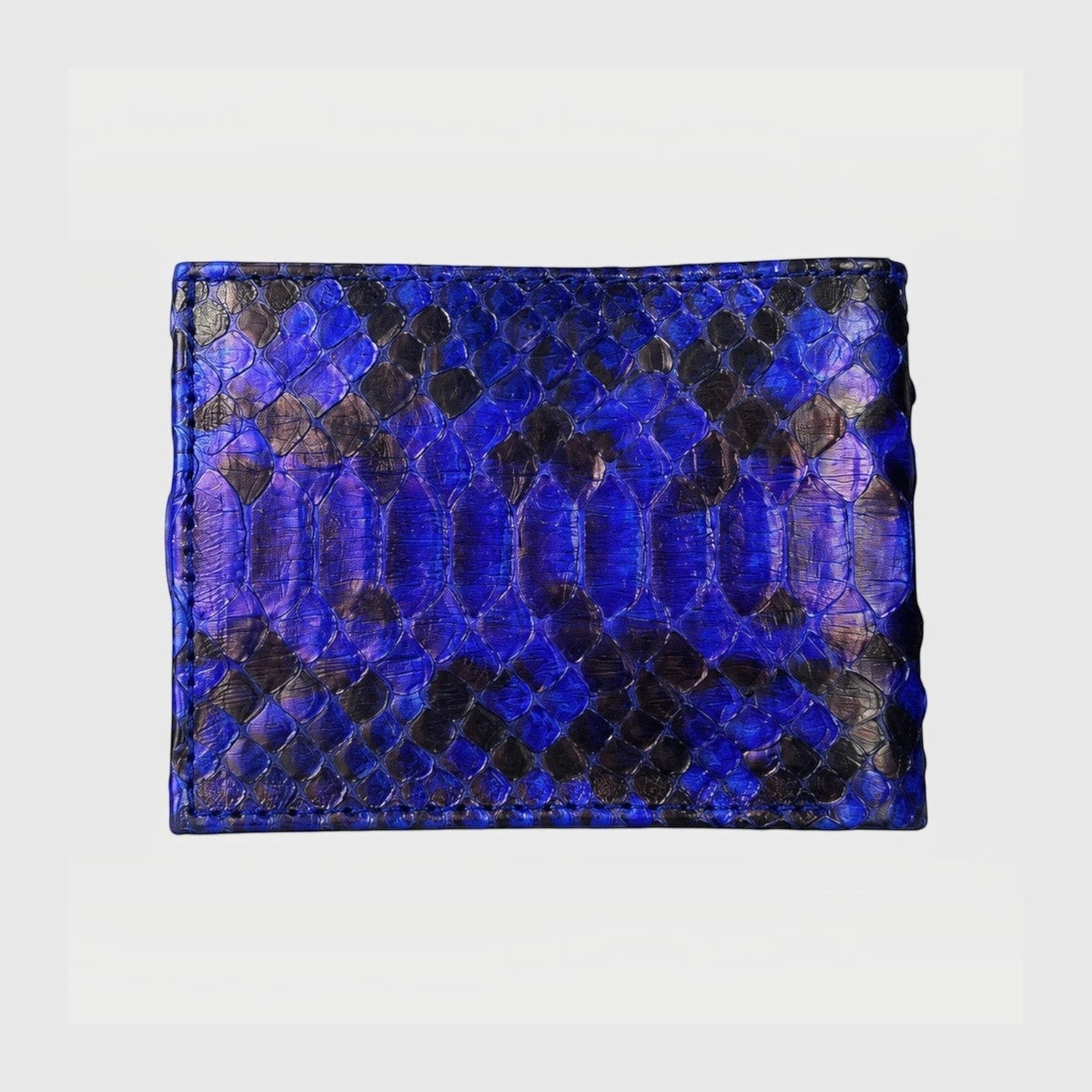Portefeuille Leather craftman en cuir de python bleu avec texture écailles naturelle et coutures précises