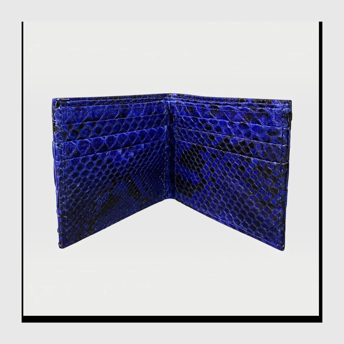 Portefeuille Leather craftman en cuir de python bleu avec texture écailles naturelle et doublure en daim doux