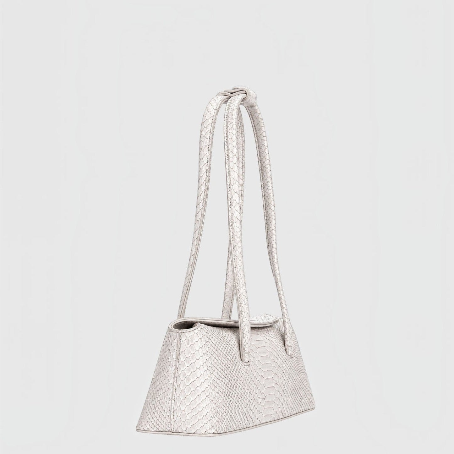 Sac cabas Leather craftman en cuir de python ivoire avec anses intégrées et texture à écailles naturelles