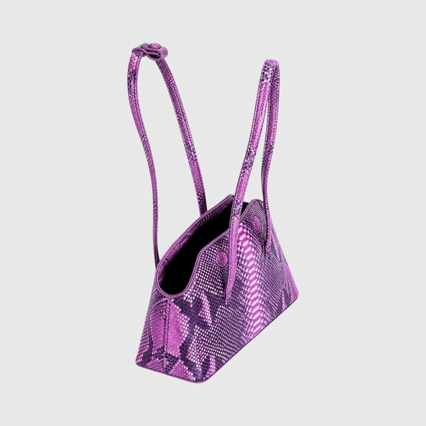 Sac cabas Leather craftman en cuir de python violet avec texture écailles naturelle et anses intégrées