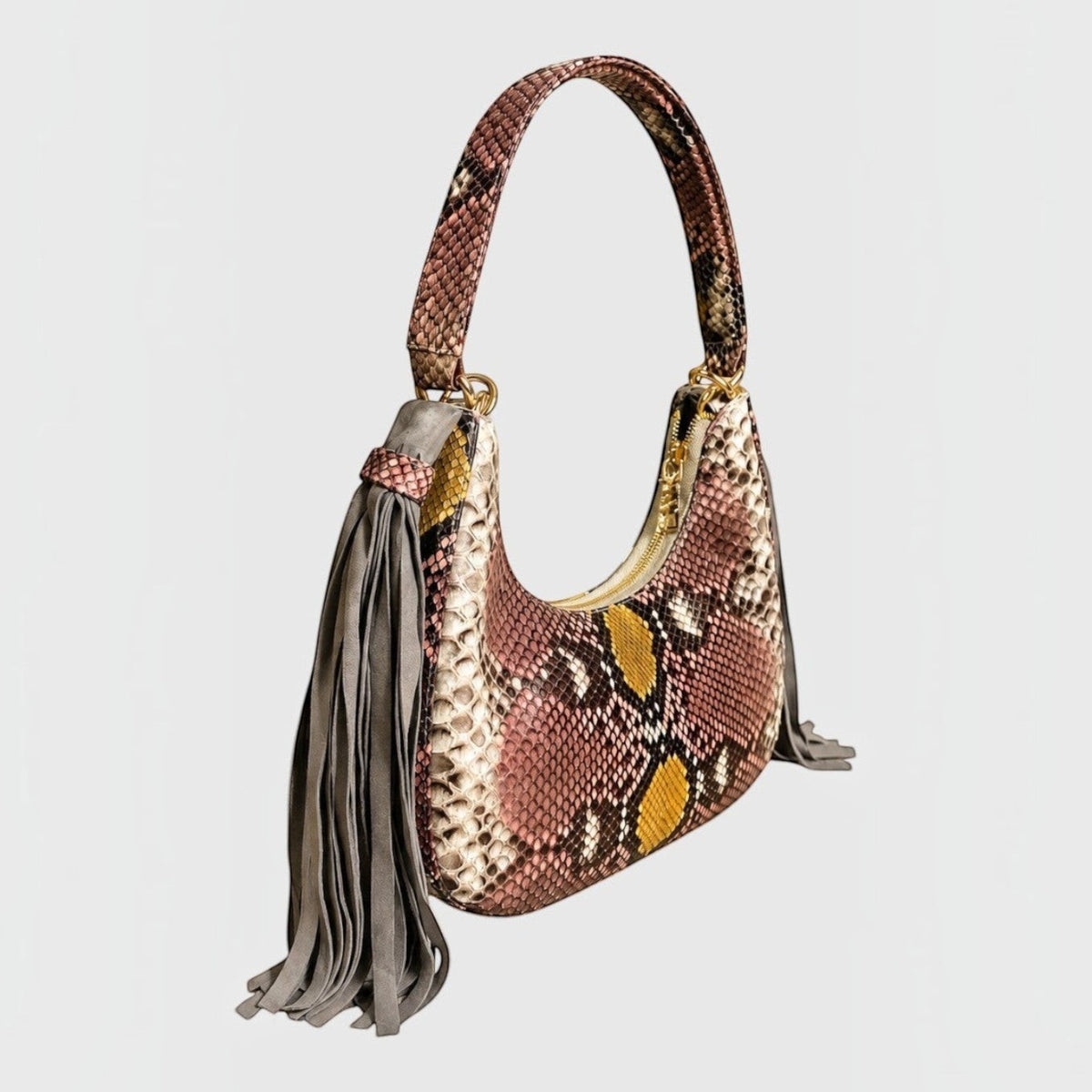 Sac hobo Fofana Bag par Leather craftman en cuir de python véritable avec pompons en daim et détails dorés