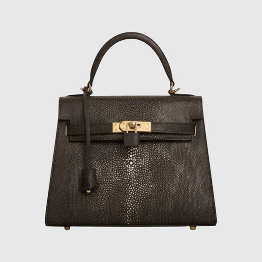 Sac à main Leather craftman Obsidian Pearl en cuir de galuchat noir avec fermoir métallique doré et anse structurée